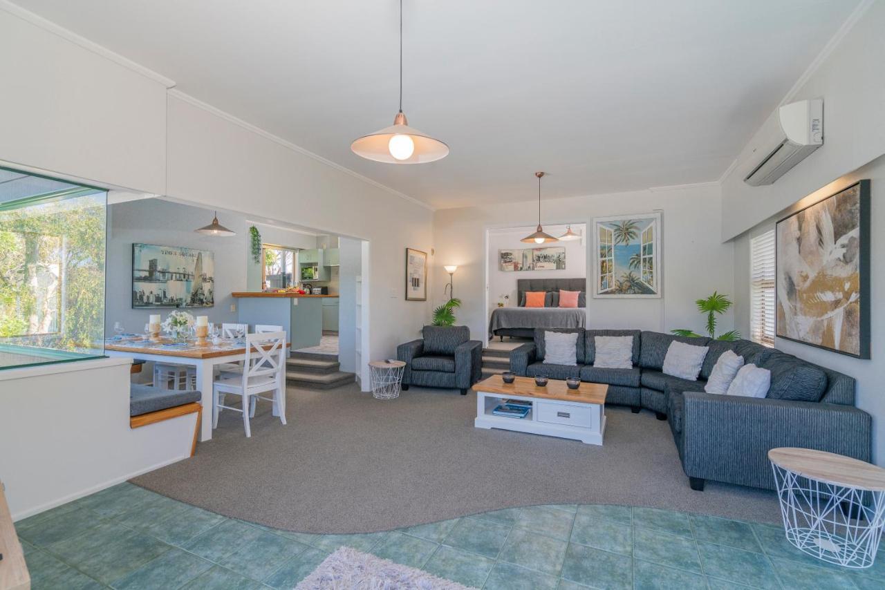Oceans 88 Whitianga Coastal Suites Exteriör bild