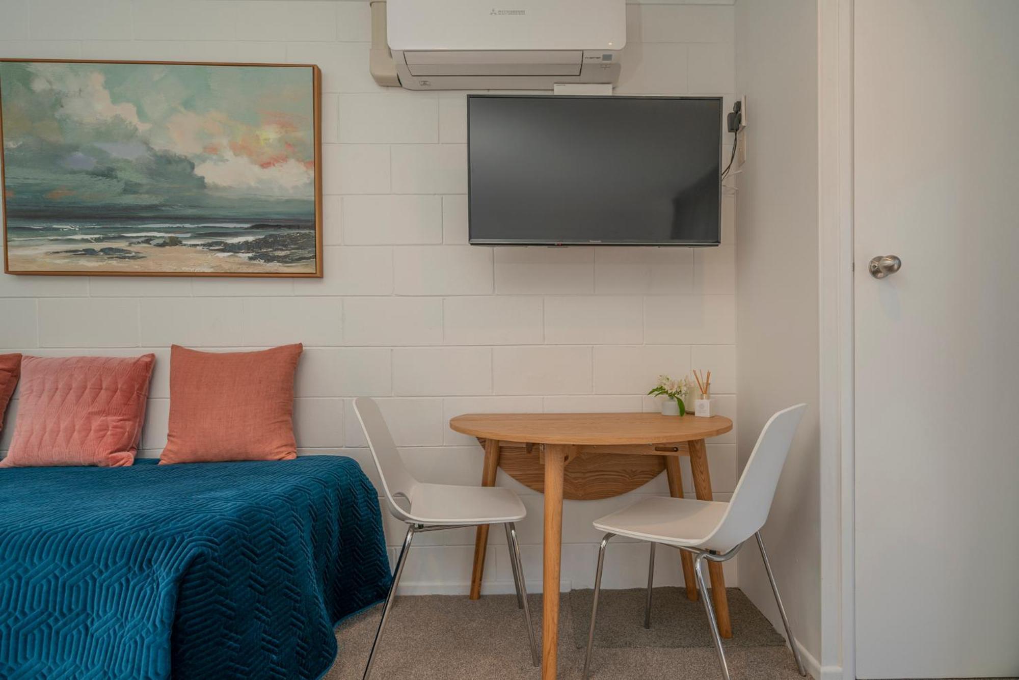 Oceans 88 Whitianga Coastal Suites Rum bild